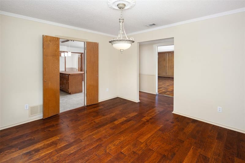 2621 Country Club Parkway, Garland TX 75043 - Photo 16