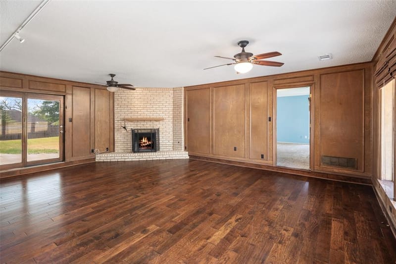 2621 Country Club Parkway, Garland TX 75043 - Photo 9