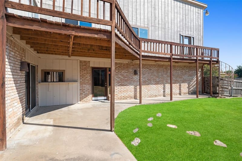 2621 Country Club Parkway, Garland TX 75043 - Photo 33
