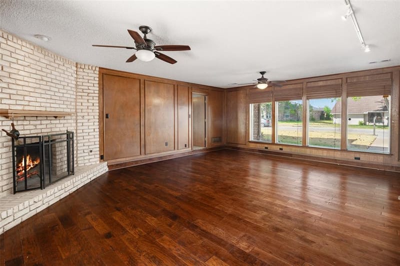 2621 Country Club Parkway, Garland TX 75043 - Photo 11