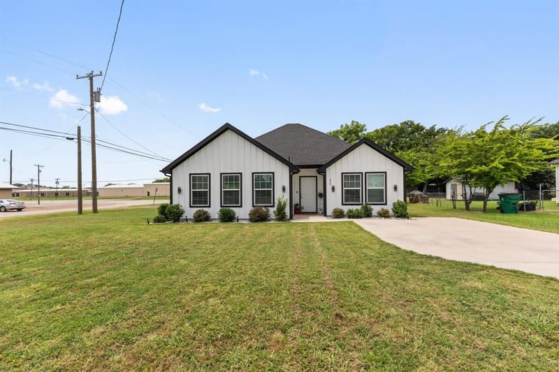 810 S MAIN Street, Kemp TX 75143 - Photo 2