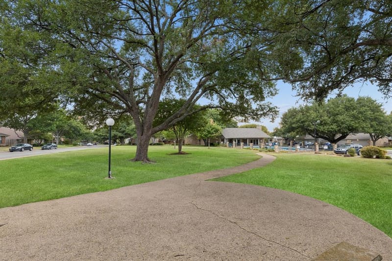 9622 Highland View Drive, Dallas TX 75238 - Photo 28