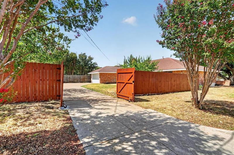 6301 Wheaton Drive, Fort Worth TX 76133 - Photo 37