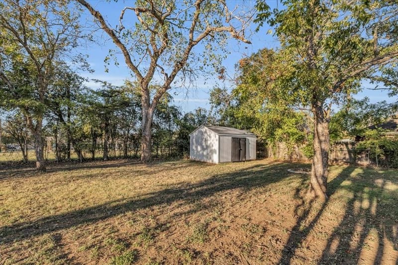 211 W Stegall Drive, Robinson TX 76706 - Photo 27