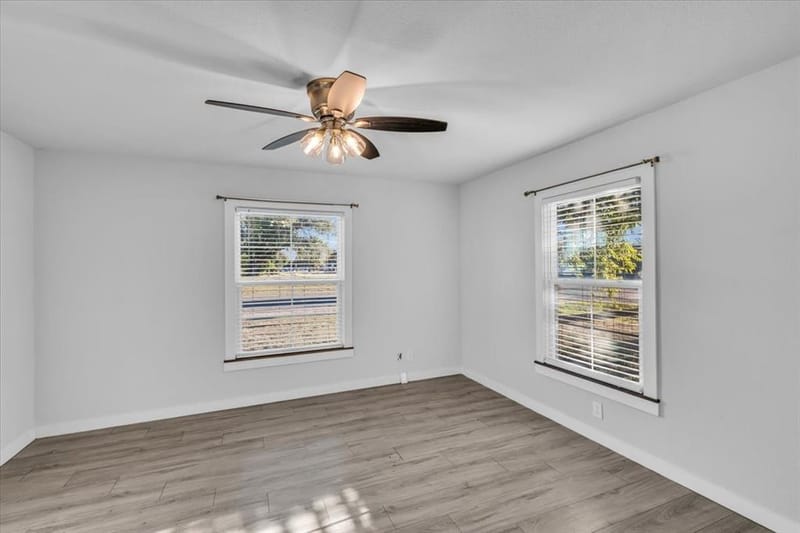 211 W Stegall Drive, Robinson TX 76706 - Photo 19