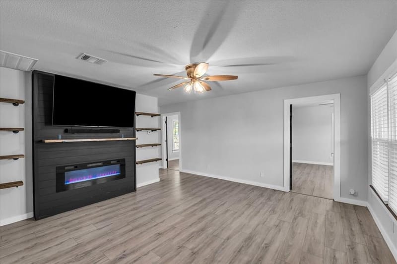 211 W Stegall Drive, Robinson TX 76706 - Photo 4