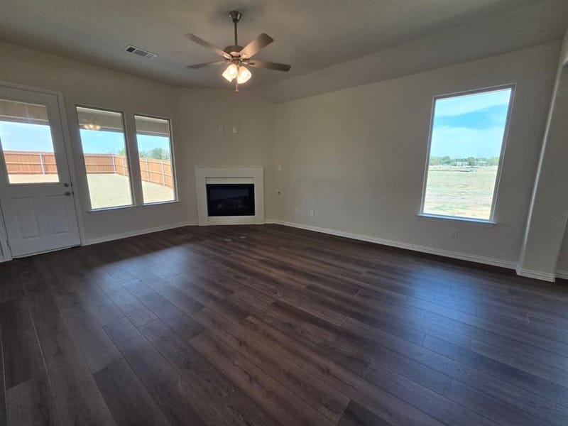 804 Silverleaf Drive, Ennis TX 75119 - Photo 7