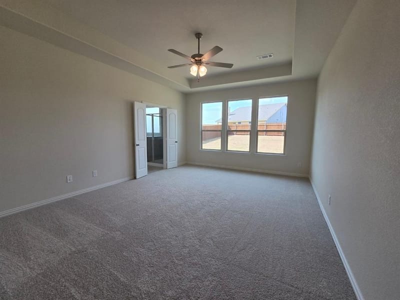 804 Silverleaf Drive, Ennis TX 75119 - Photo 11