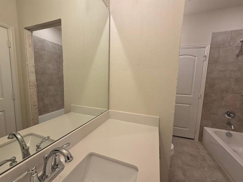 804 Silverleaf Drive, Ennis TX 75119 - Photo 8