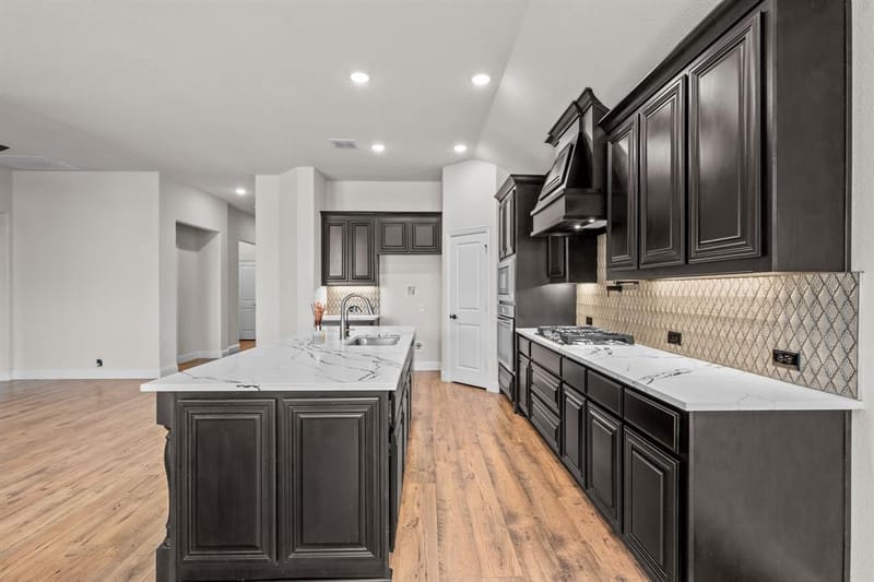 609 Pawprint Hollow, Godley TX 76044 - Photo 7