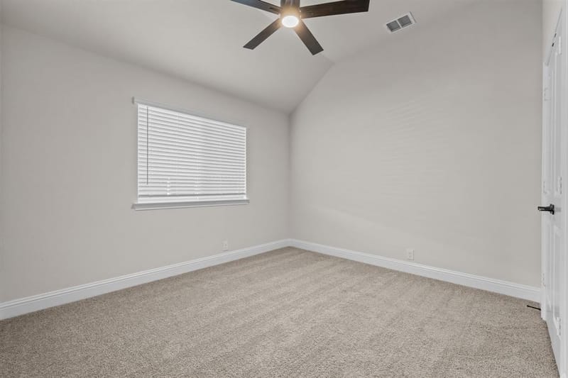 609 Pawprint Hollow, Godley TX 76044 - Photo 28