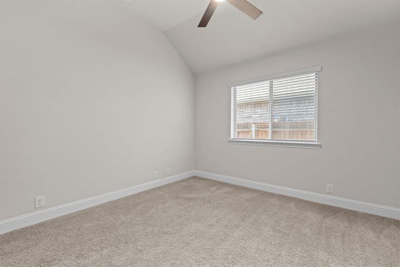 609 Pawprint Hollow, Godley TX 76044 - Photo 24