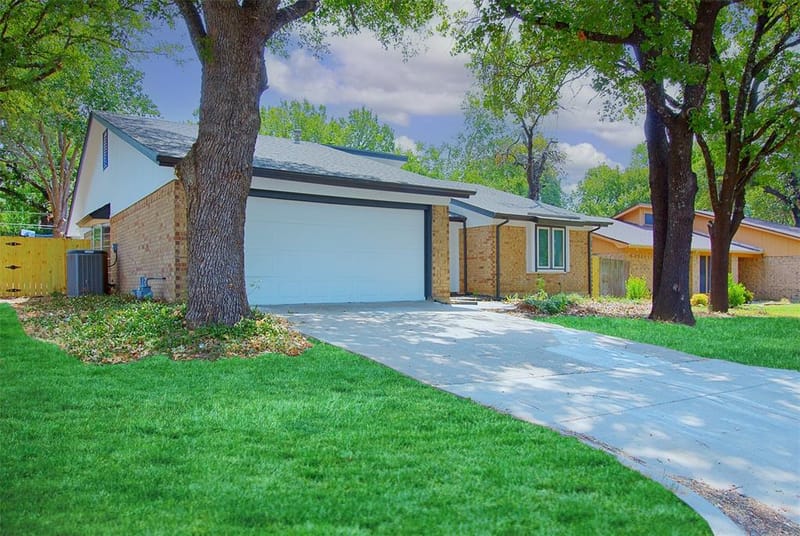 5109 Parliament Drive, Arlington TX 76017 - Photo 3