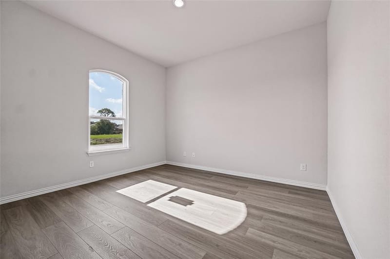806 Silverleaf Drive, Ennis TX 75119 - Photo 7