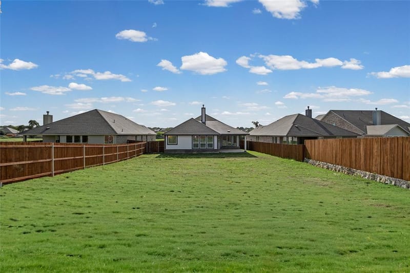 806 Silverleaf Drive, Ennis TX 75119 - Photo 29