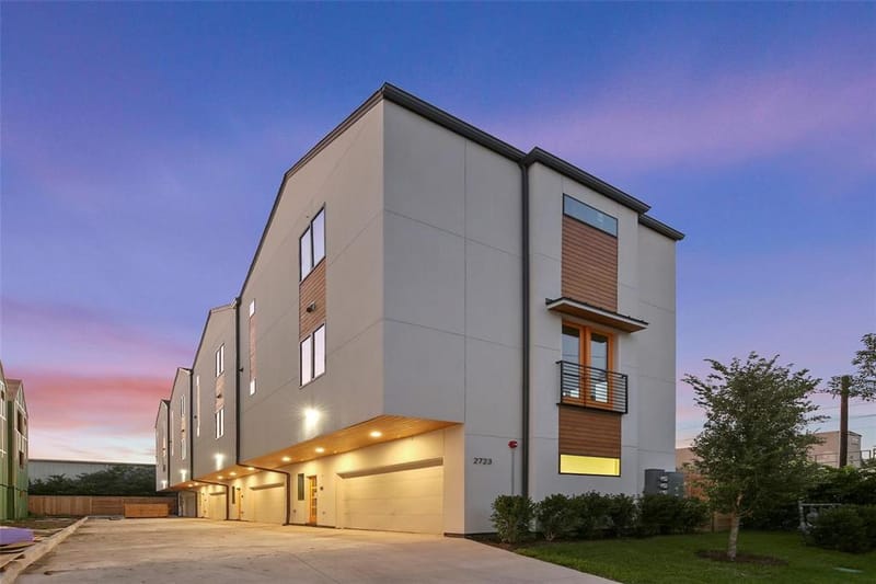 2723 Kimsey Drive # 104, Dallas TX 75235