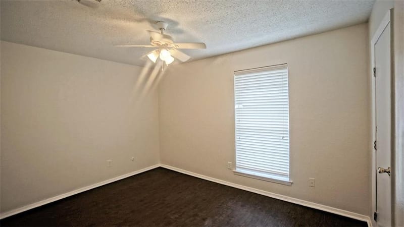 6453 Highview Terrace, Watauga TX 76148 - Photo 7