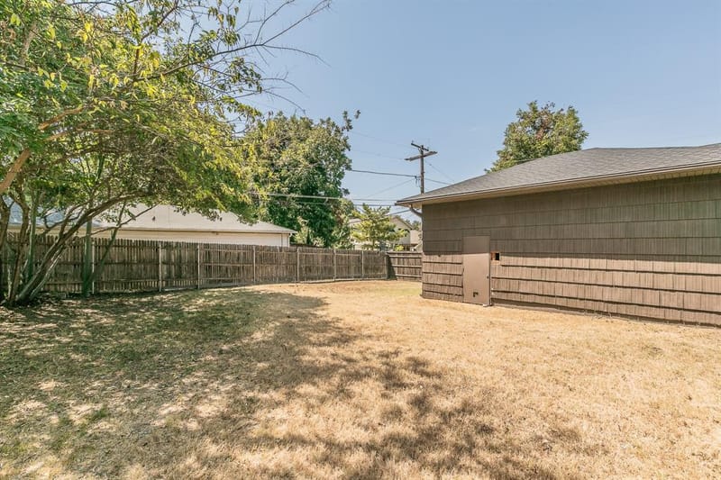2900 Ryan Place Drive, Fort Worth TX 76110 - Photo 37