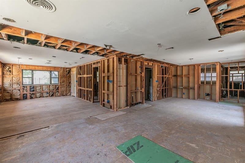 2900 Ryan Place Drive, Fort Worth TX 76110 - Photo 11