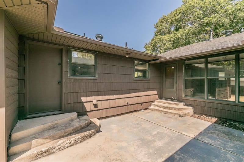 2900 Ryan Place Drive, Fort Worth TX 76110 - Photo 35