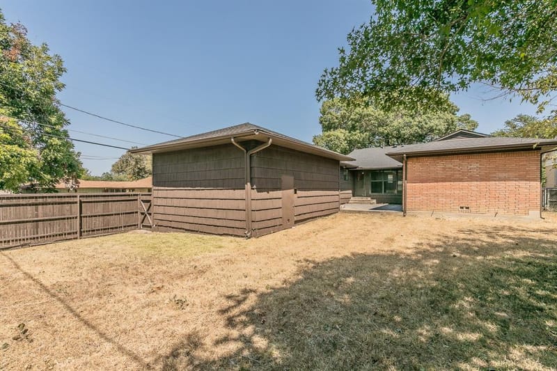 2900 Ryan Place Drive, Fort Worth TX 76110 - Photo 39