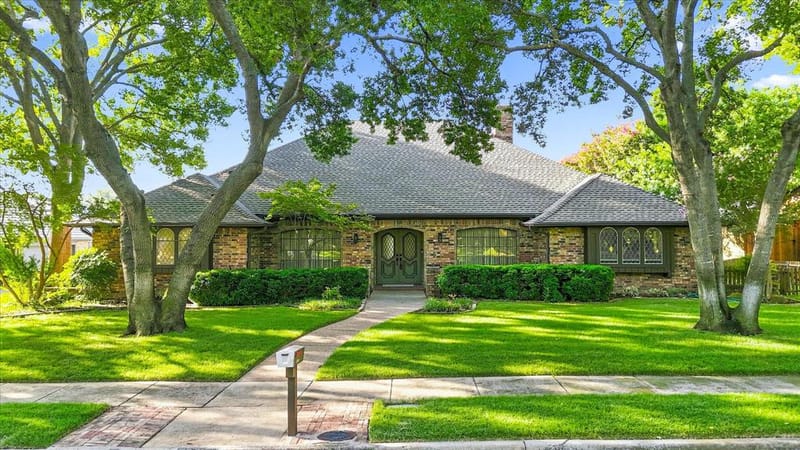 1912 Deerfield Drive, Plano TX 75023