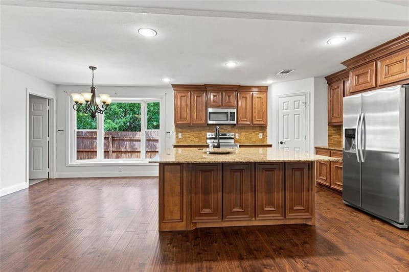 815 National Drive, Irving TX 75060 - Photo 13