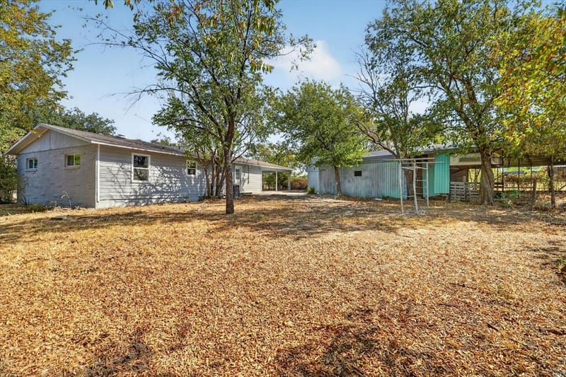 1225 W Belknap Street, Jacksboro TX 76458 - Photo 30