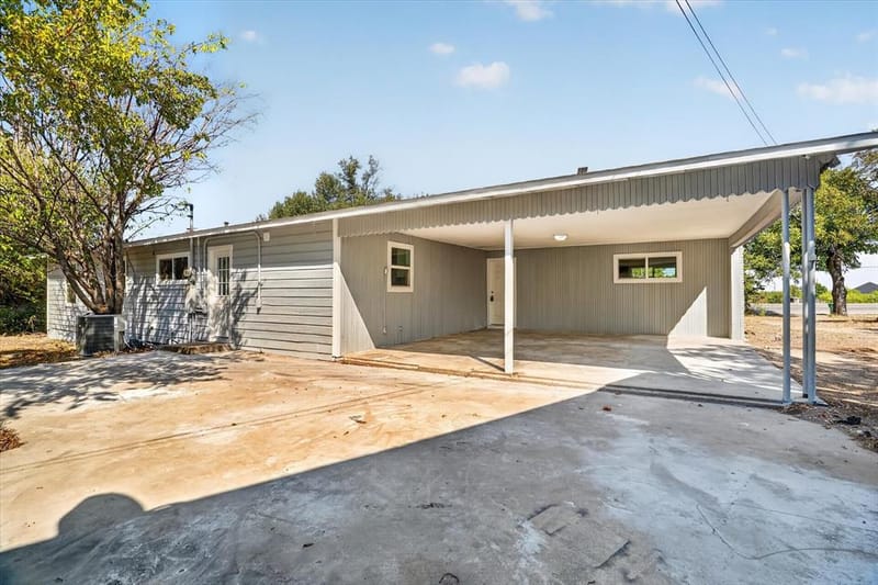 1225 W Belknap Street, Jacksboro TX 76458 - Photo 31