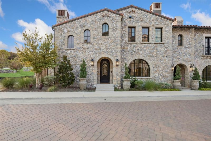 76 Cortes Drive, Westlake TX 76262