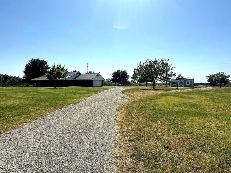 1599 County Road 2925, Dodd City TX 75438 - Photo 4