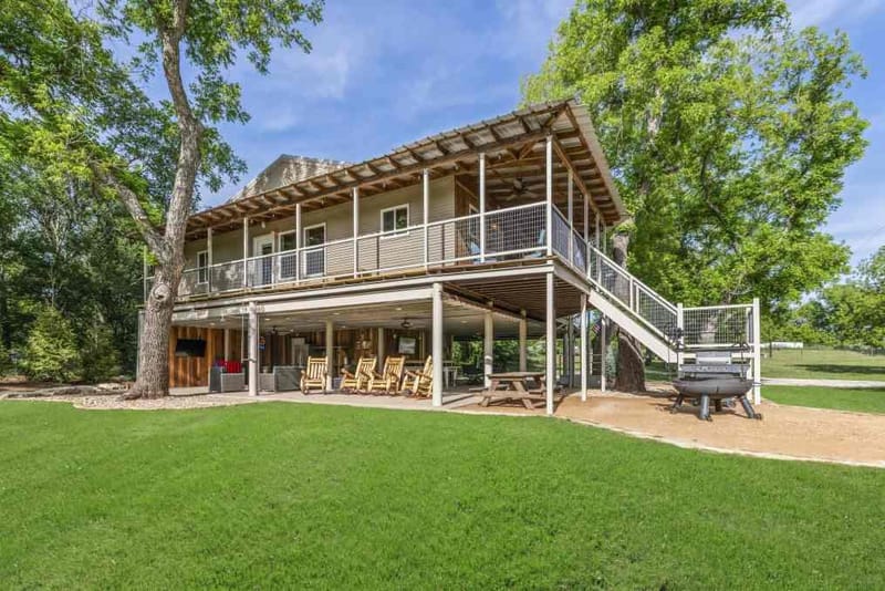 421 N Lazy Bend Road, Millsap TX 76066
