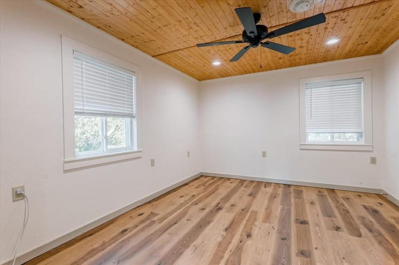 421 N Lazy Bend Road, Millsap TX 76066 - Photo 14