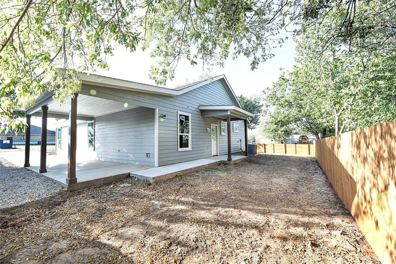 202 Strong Street, Bowie TX 76230 - Photo 9