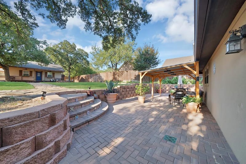 306 E Rochelle Boulevard, Irving TX 75062 - Photo 28
