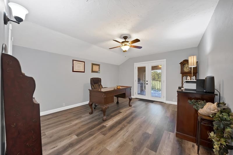 306 E Rochelle Boulevard, Irving TX 75062 - Photo 18