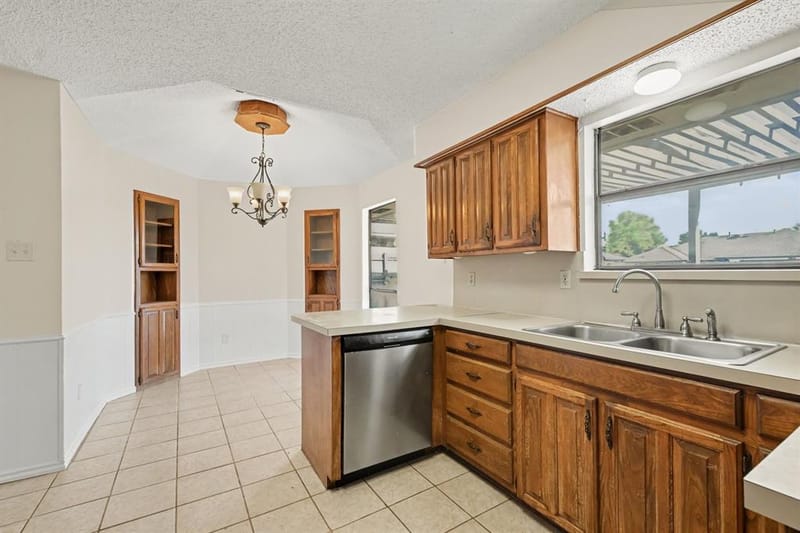 2324 Harbinger Lane, Dallas TX 75287 - Photo 8