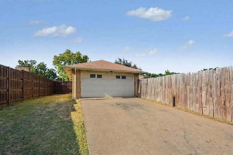 2324 Harbinger Lane, Dallas TX 75287 - Photo 25