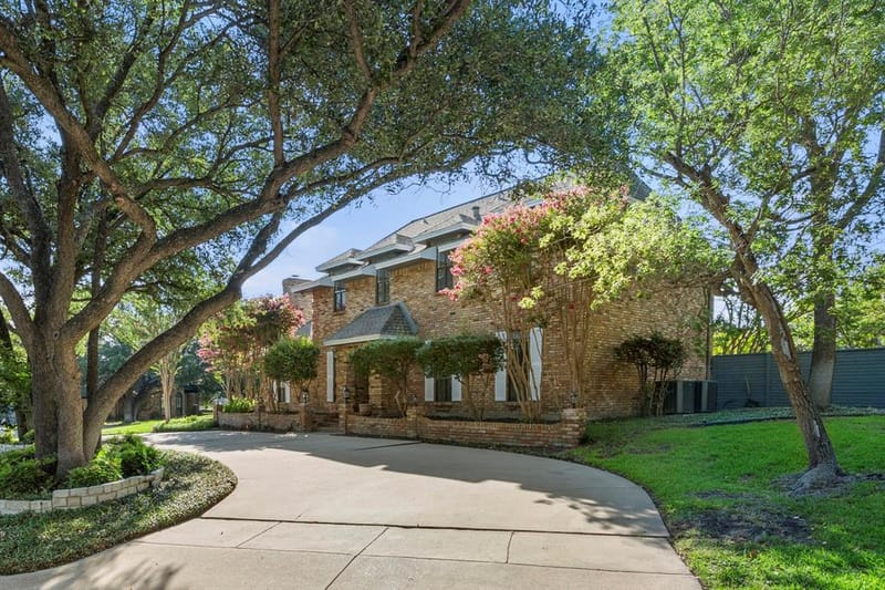 4351 Bullfinch Court, Fort Worth TX 76133