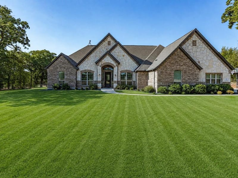 128 Paradise Oaks Court, Paradise TX 76073