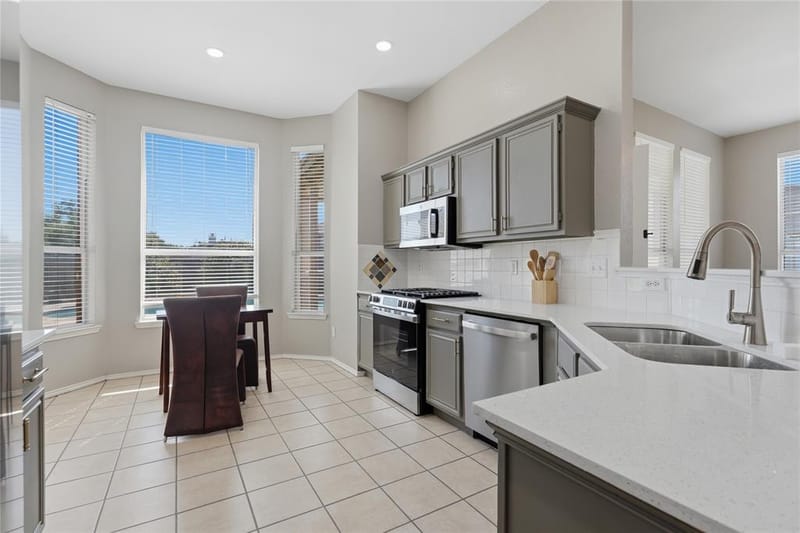 2704 Oak Creek, Mesquite TX 75181 - Photo 7