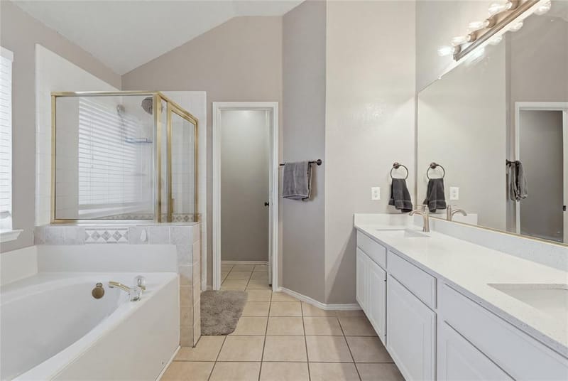 2704 Oak Creek, Mesquite TX 75181 - Photo 11