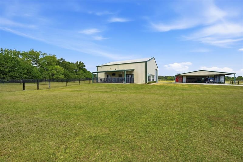 82 CR 2112, Gainesville TX 76240 - Photo 31