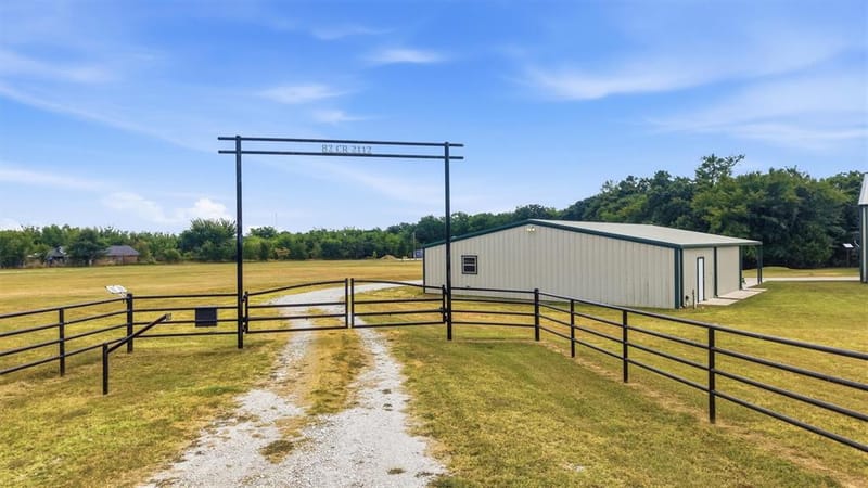 82 CR 2112, Gainesville TX 76240 - Photo 4