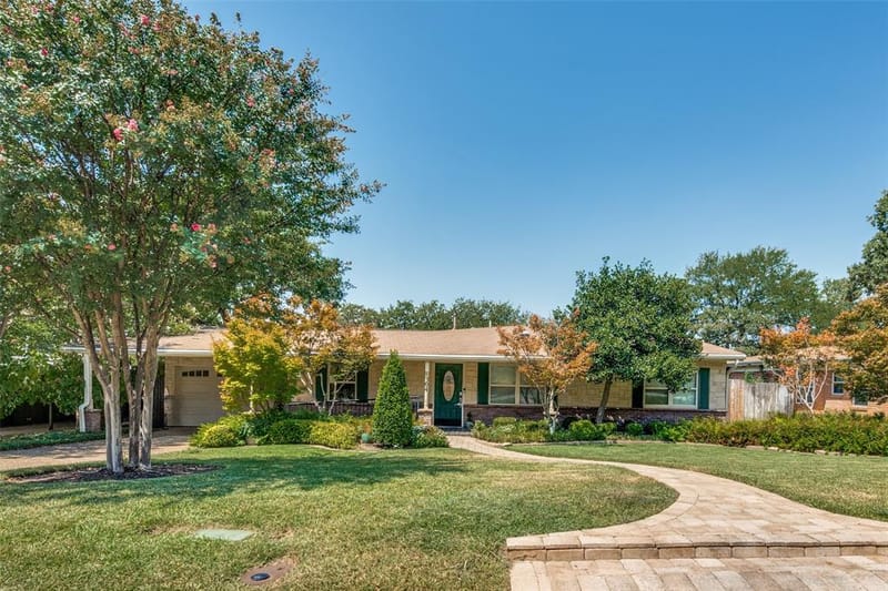 1504 Briarwood Boulevard, Arlington TX 76013