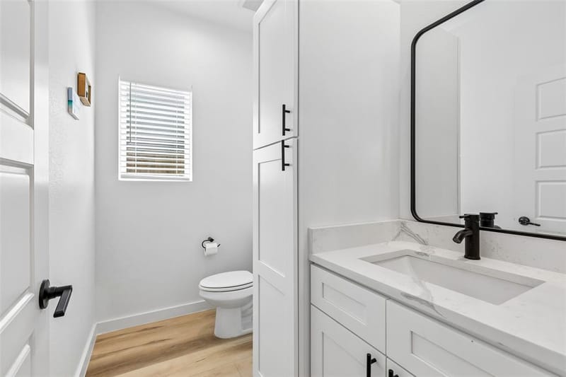 2225 Bethurum Avenue, Dallas TX 75215 - Photo 9