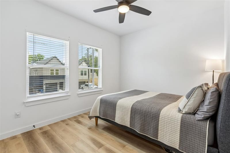 2225 Bethurum Avenue, Dallas TX 75215 - Photo 10