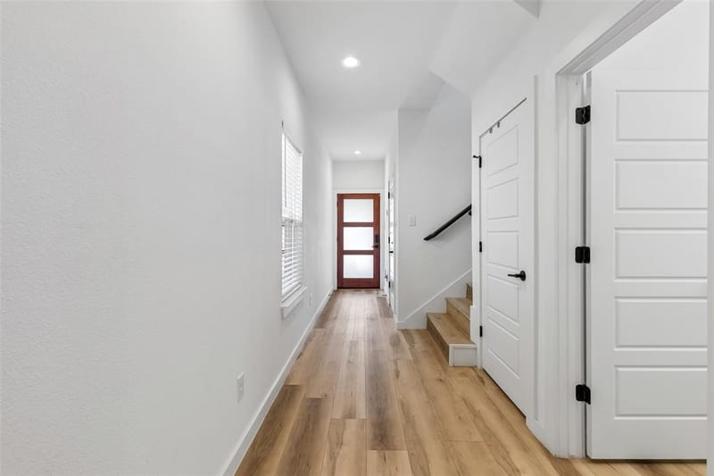 2225 Bethurum Avenue, Dallas TX 75215 - Photo 14