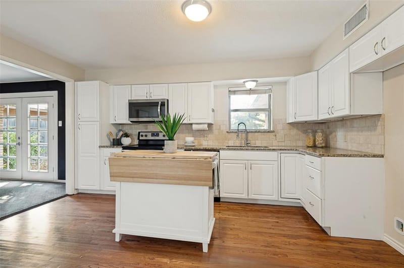 8030 Hunnicut Road, Dallas TX 75228 - Photo 17