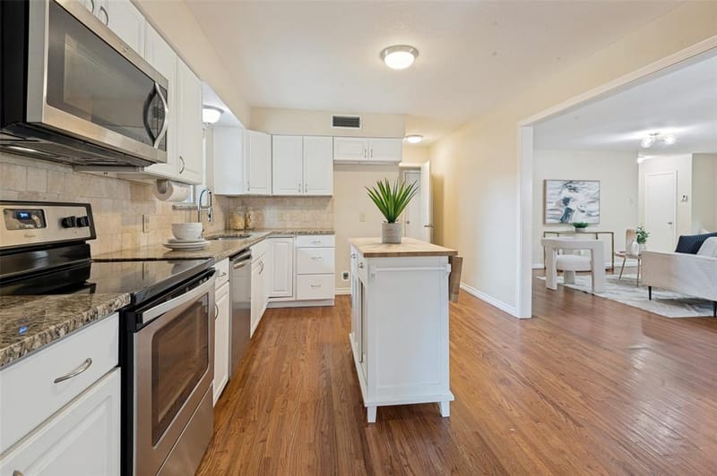 8030 Hunnicut Road, Dallas TX 75228 - Photo 15
